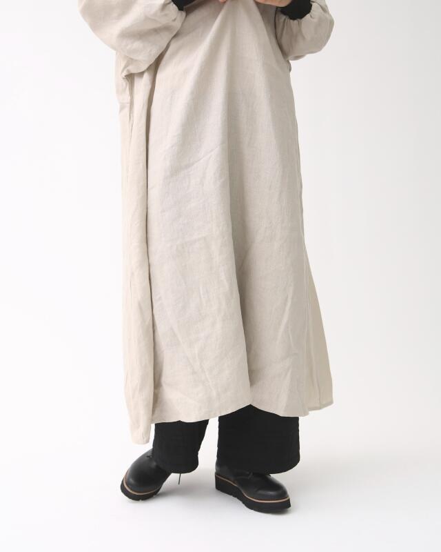 モデル身長：164cm　カラー：ブラック