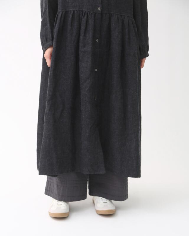 モデル身長：164cm　カラー：チャコール