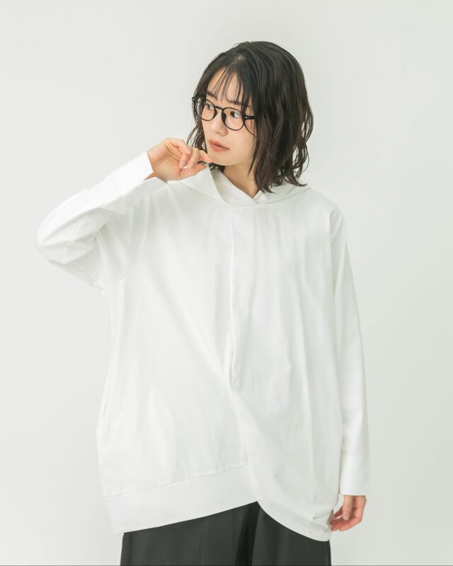 モデル身長：164ｃｍ　着用カラー：ホワイト