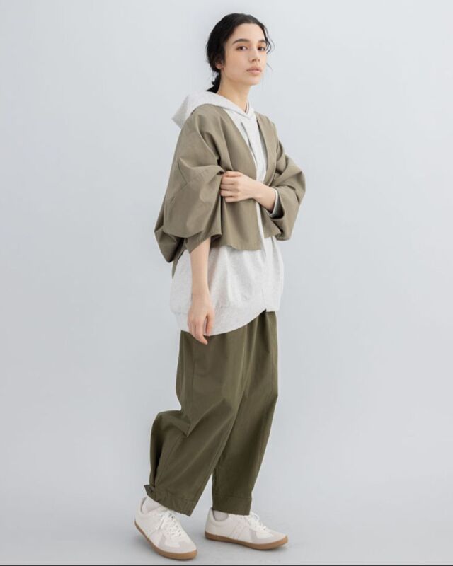 モデル身長：164ｃｍ　着用カラー：グレー