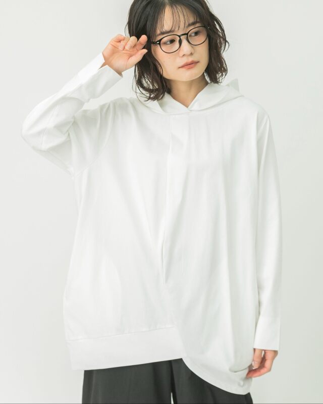 モデル身長：164ｃｍ　着用カラー：ホワイト