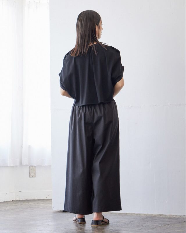 TUTIE. (ツチエ) | コットン天竺ジャージ切替ボールブラウス (black) | トップス ブラウス お洒落 T.Tutie.｜コットン天竺ジャージ切替ボールブラウス - TUTIE