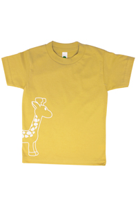 ＜オーガニックコットン100％＞Tシャツ（マスタードgiraffe）／マニー＆サイモン