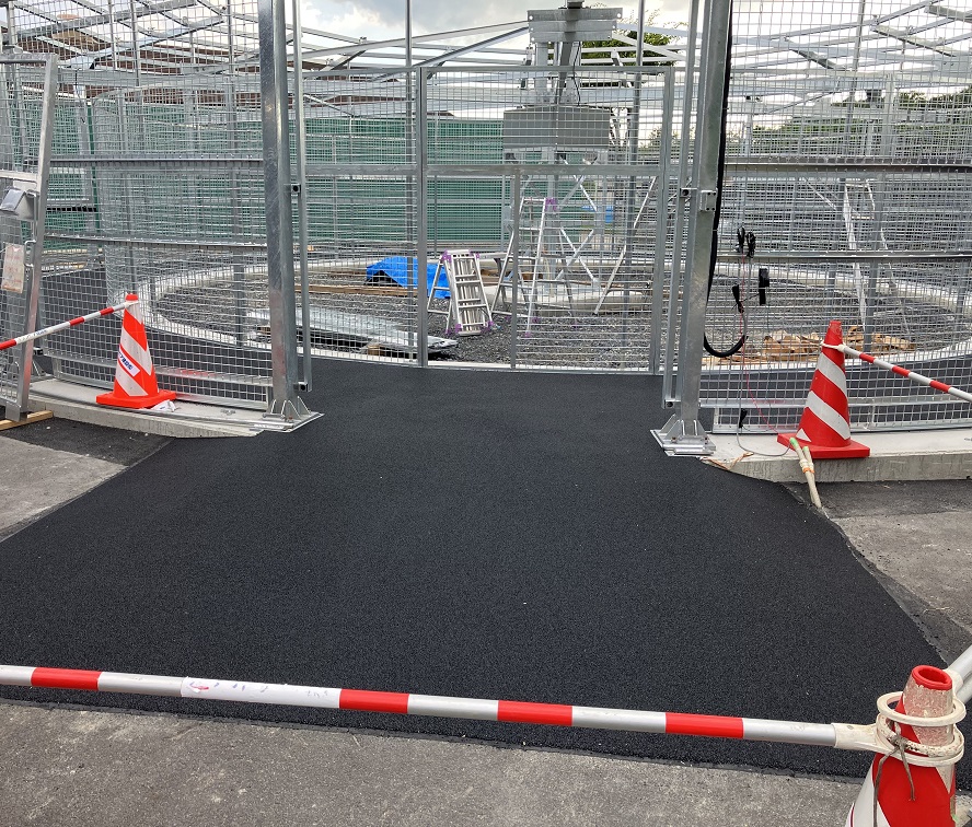 ゴムチップ舗装