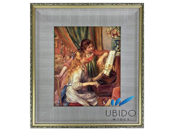 ピアノを弾く少女たち