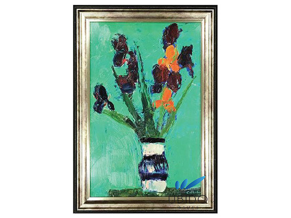 緑の背景のアイリス