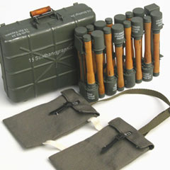 Soldier Story】1/6 WW.II : GERMAN STIELHANDGRANATE24 WITH CASE&POUCH