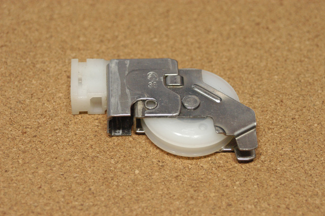 不二サッシ ビル用サッシ FR-70テラス戸用戸車 FRO0620