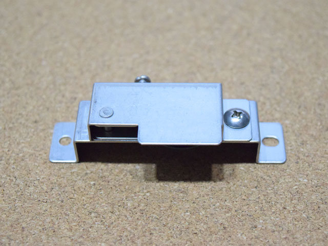 新日軽 ビル用網戸 戸車 ＬＣ266 (SVW217S01)