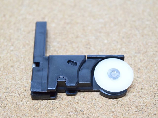 新日軽アルプラ70網戸戸車S8LC1070