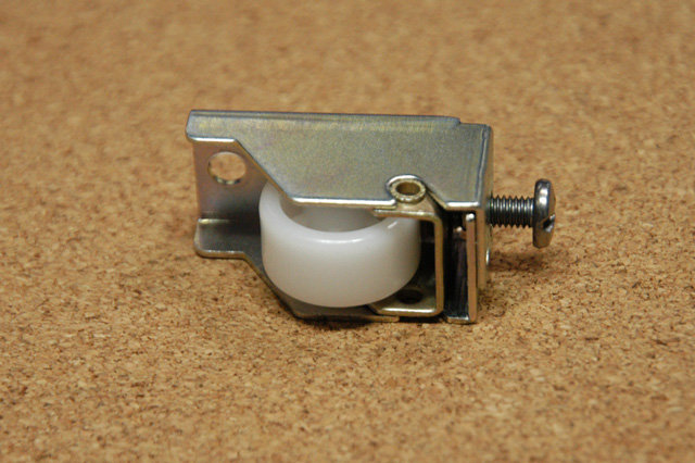 トステム Danパネル雨戸 戸車 AZWS608