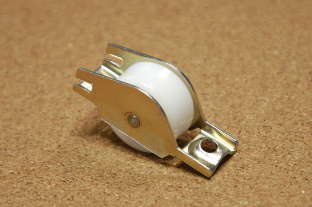 トステム Danパネル雨戸 戸車 SRBF203