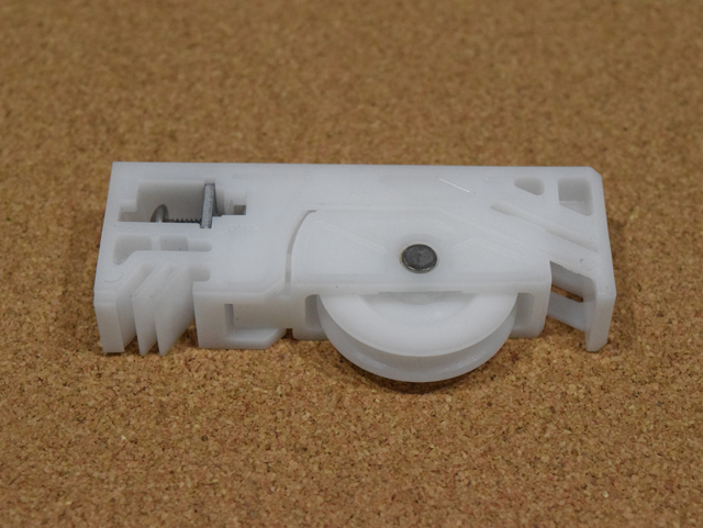 YKK フレミングJ 高窓戸車 K38421