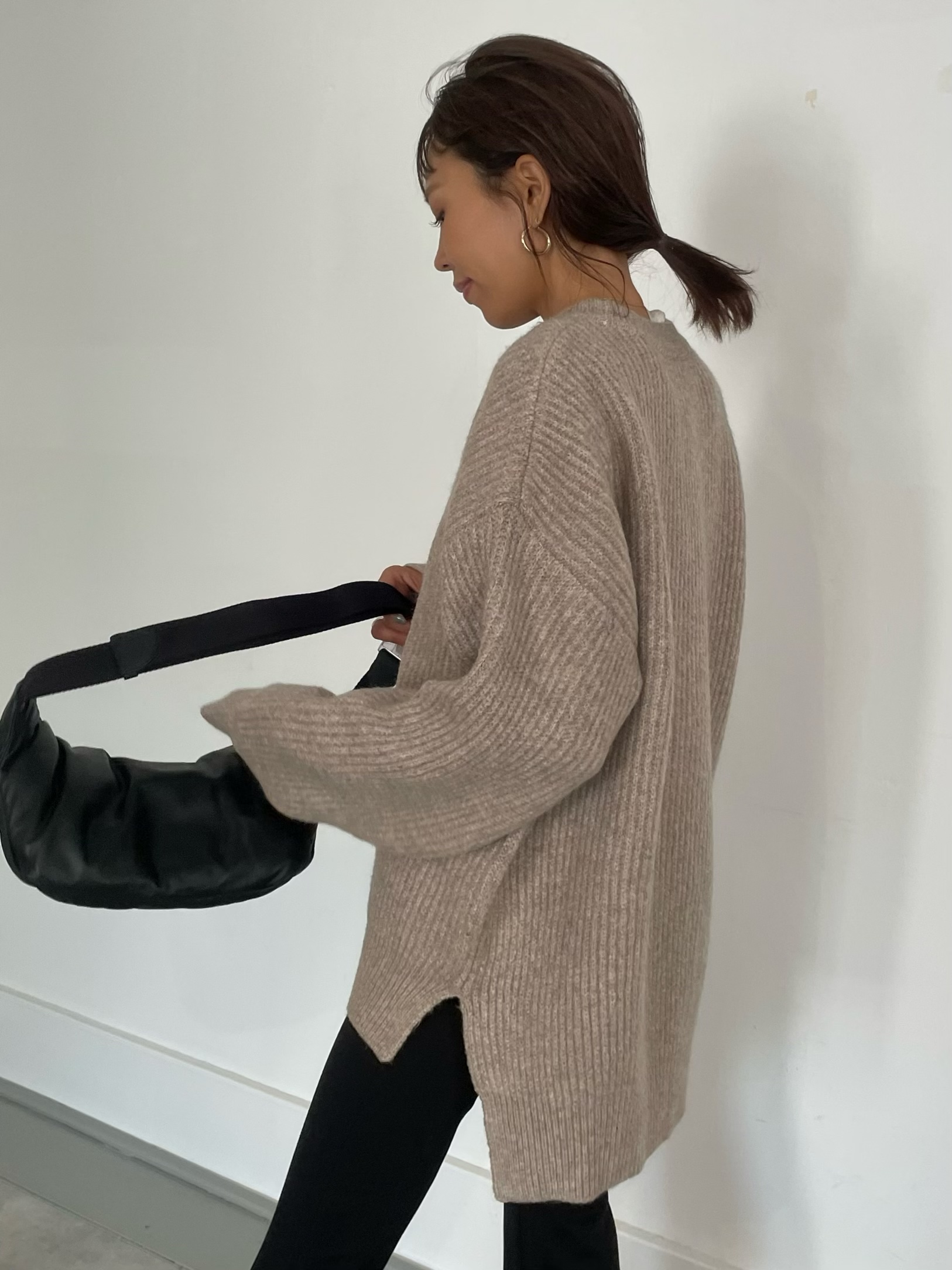 Round neck knit pullover(4color)