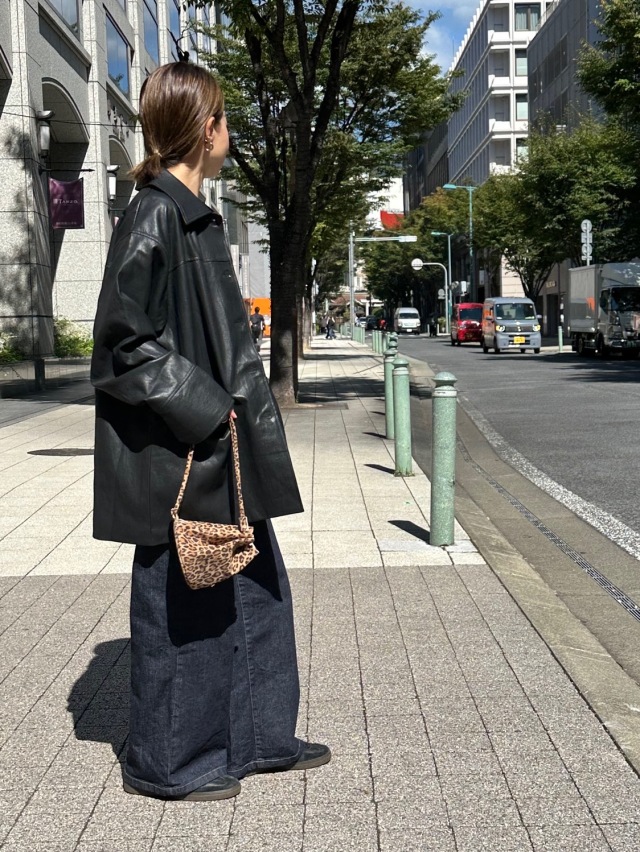LO-1221