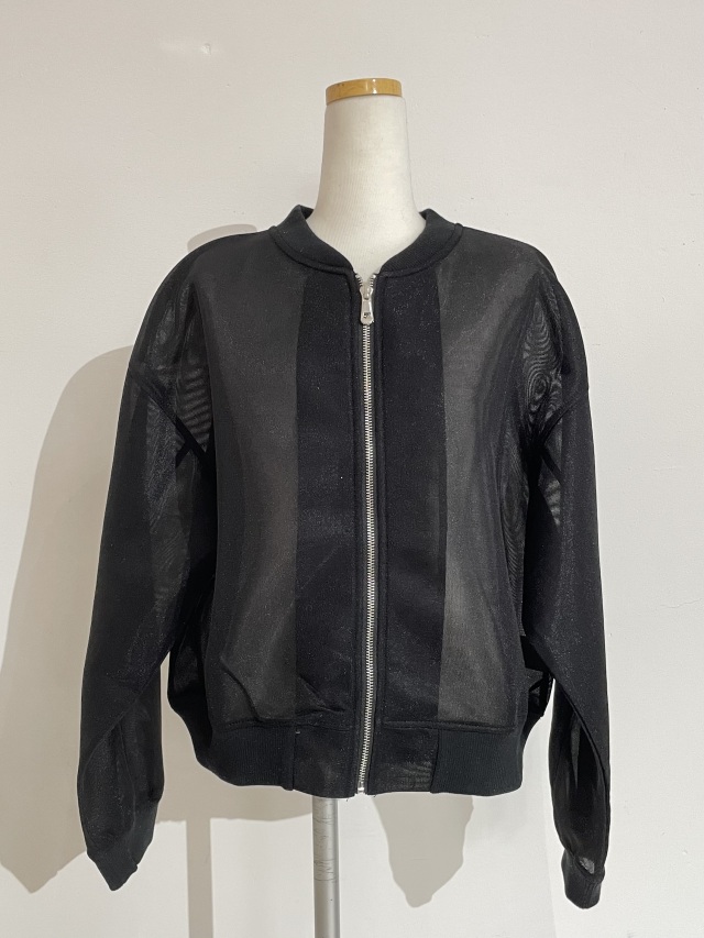 LE SSERAFIMブルゾン LE SSERAFIM × ZOZOTOWN BLOUSON（ブルゾン）｜LE SSERAFIM（ル