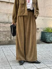 Serge soutien collar tuck pants