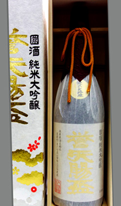 兵庫　龍力　國酒 純米大吟醸誉天賜盃 (ほまれ てんしはい)　1800ml