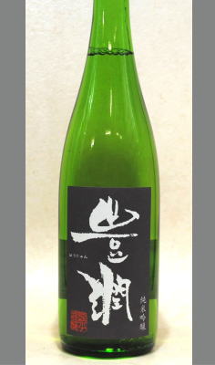 熟成酒あり　爽快感があり高精米らしい喉ごしと穏やかな切れで料理を引き立てます　大分　小松酒造　豊潤　純米吟醸720ml