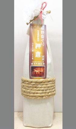 【北海道・沖縄を除く送料込み】【PB問屋限定熊野めぐり】辛口白ワイン感覚で　爽やかな味吟醸　和歌山　熊野めぐり純米吟醸生詰原酒「神倉」白装束720ml