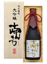 熟成あり・蔵元最高峰のお酒としての風格を感じてみてください。和歌山　世界一統　極撰大吟醸「南方」木箱入720ml