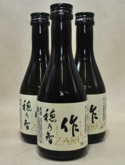 【人気急上昇　純米らしさが際立つ爽やかがある三重地酒】清水醸造　作　穂乃智純米300ｍｌ