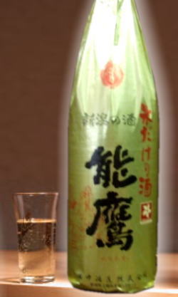 新潟の能鷹といえば地元を中心に愛されている辛口酒　能鷹　特別純米酒1800ｍｌ