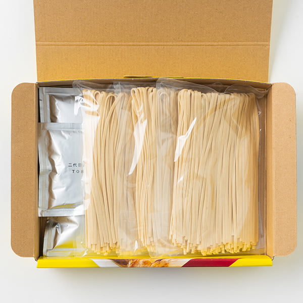 二代目高橋商店／煮干し中華そば（半生麺180g×3・スープ付）