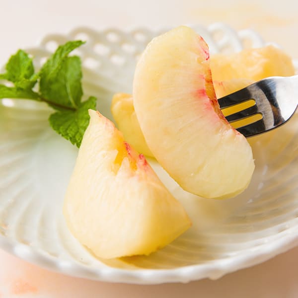 プレミアム白桃 硬い桃 さくら約2kg(6〜9玉)【固い桃】