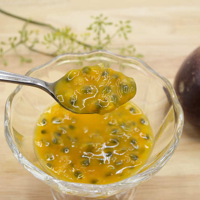 山形のパッションフルーツ大玉(5〜6玉)