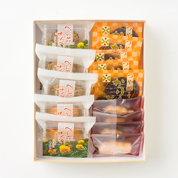 峰月堂のお菓子詰合せ(各4〜5枚)