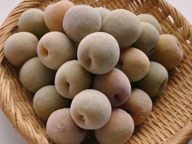 【冷凍梅】無選別青梅2kg（2L以上キズ有り）