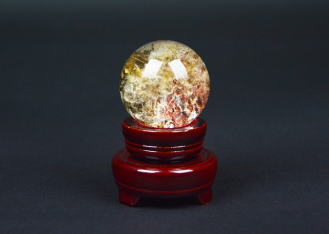 水晶！天然水晶玉 ガーデンクォーツ 台座付 No.G002 【水晶】【クリスタル】【風水】【インテリア】【ガーデンクォーツ】【パワーストーン】