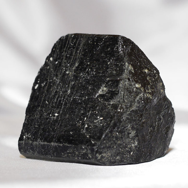 トルマリン鉱石 S-51 【鑑賞用鉱石】