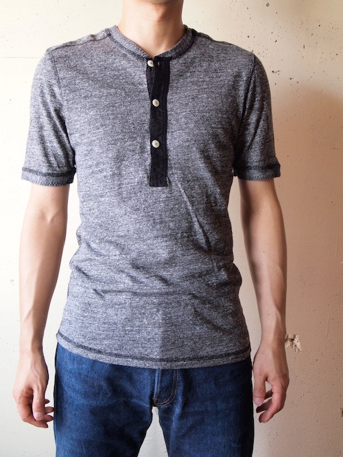 HOMESPUN Mock Twist Jersey S/S Henry TEE, Dark Gray