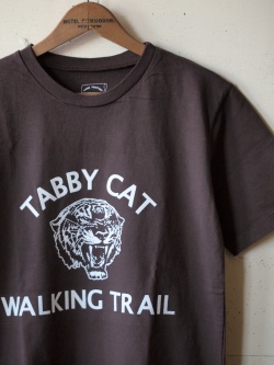 Mixta Printed Tee Tabby Cat 24 Dark Choco-1