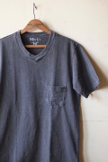 Mixta V-Neck Pocket Tee Vintage Black-1