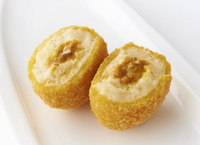 うにコロッケ　クリーム