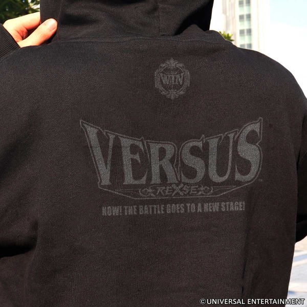 【パーカー】バーサスリヴァイズ