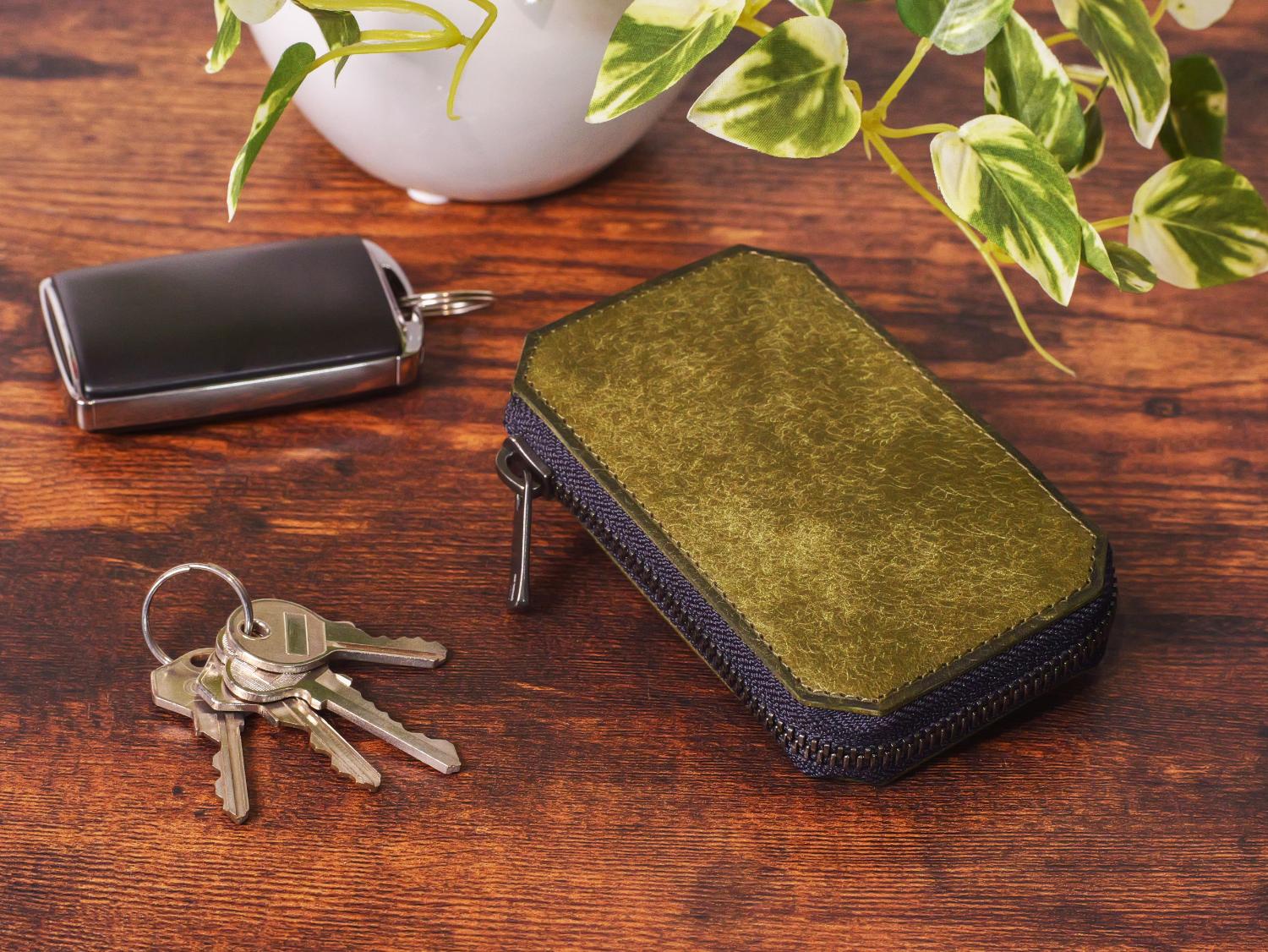 「Lazy-レイジー」 オリーバ　キーケース