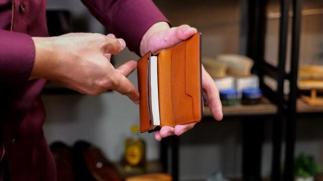 コードバン カードケース（名刺入れ） アップルグリーン