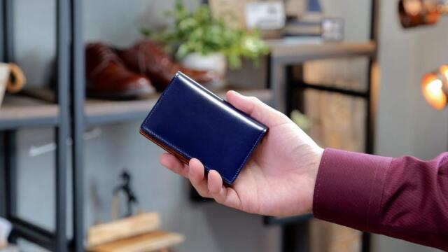 コードバン カードケース（名刺入れ） ネイビー