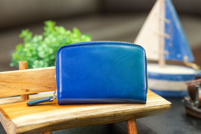 コードバン財布 ミドルウォレット オールブルー（Gi MW-802）