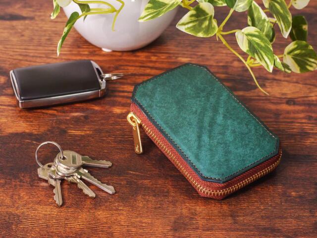 「Lazy-レイジー」 ペトロ―リオ　キーケース