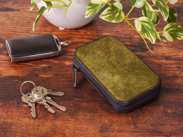 「Lazy-レイジー」 オリーバ　キーケース