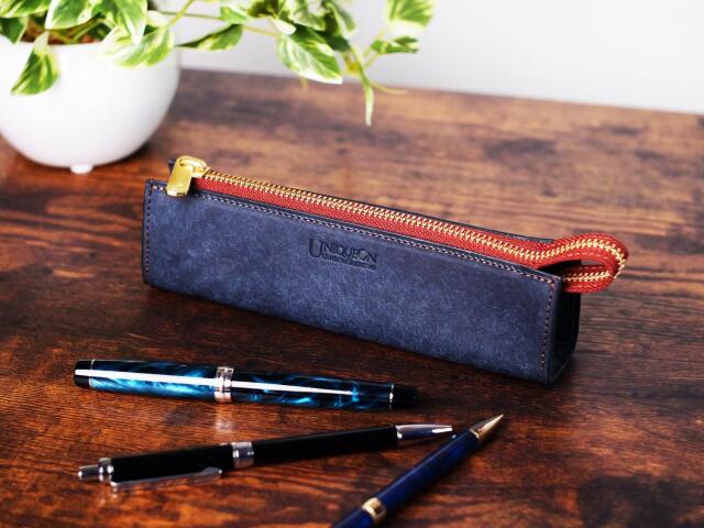 「テイル」 ネイビー　ゴールド　三角マチペンケース