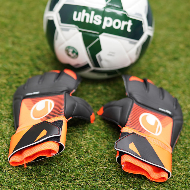 公式オンラインストア】uhlsport（ウールシュポルト）ウール