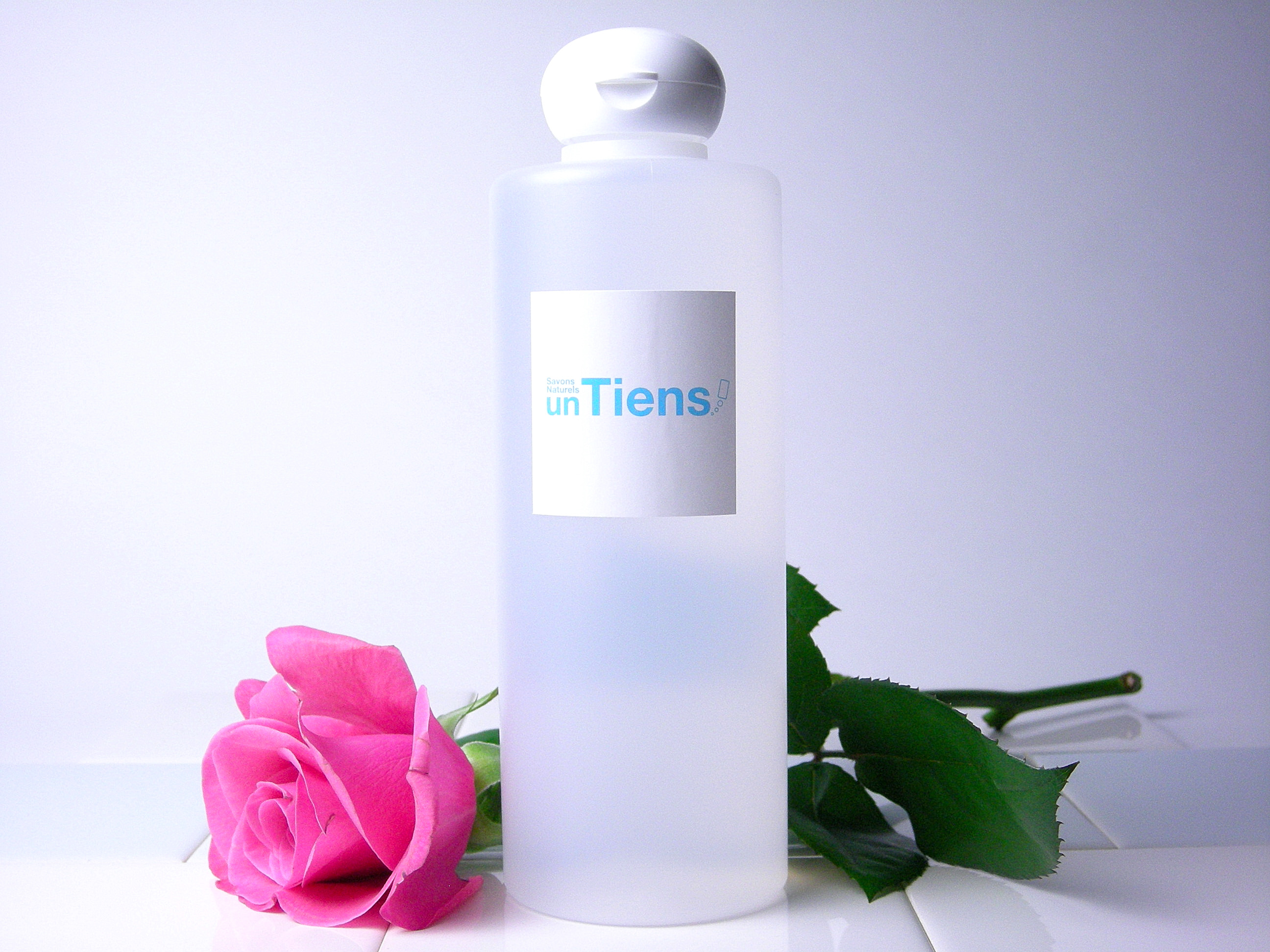 手作り化粧水ローズ300写真