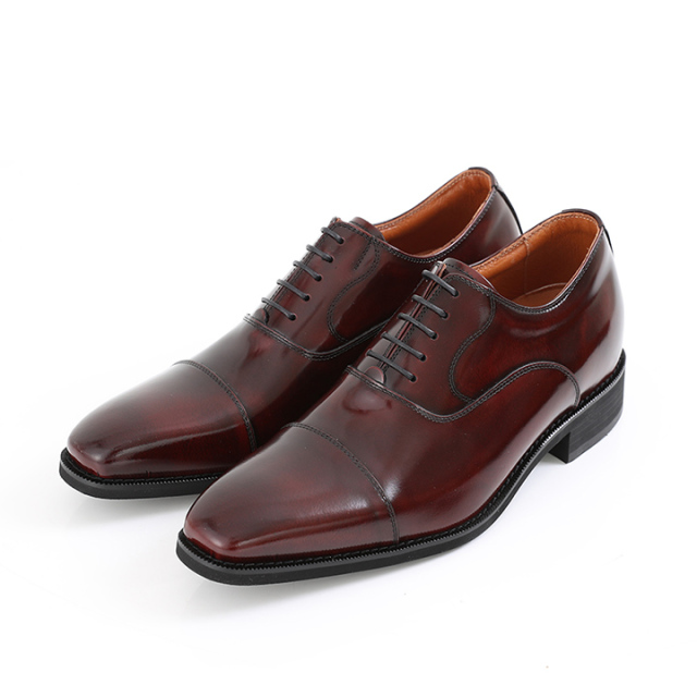 ヒールアップシューズ　ワイン