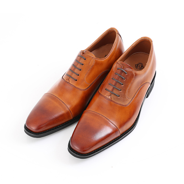 ヒールアップシューズ　キャメル